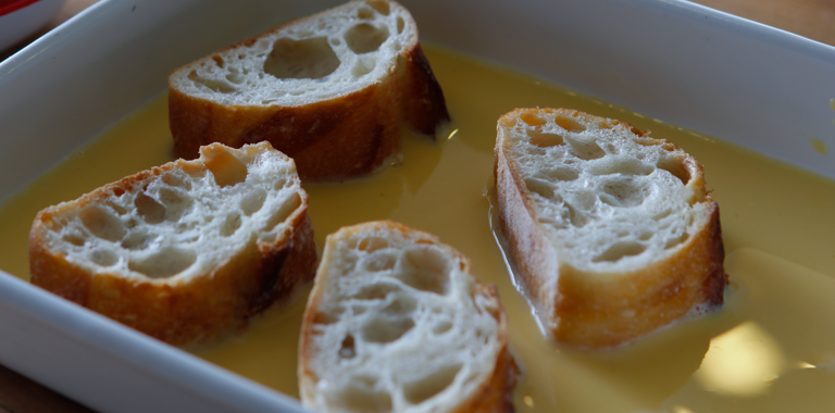 フランスパンのフレンチトースト グリルレシピ Howaro ホワロ リンナイ 白いガスコンロ リンナイ公式通販 リンナイ 白いガスコンロ リンナイ公式通販